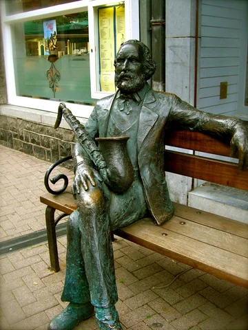 ADOLPHE SAX (6/11/1814 ~ X/X/1894)