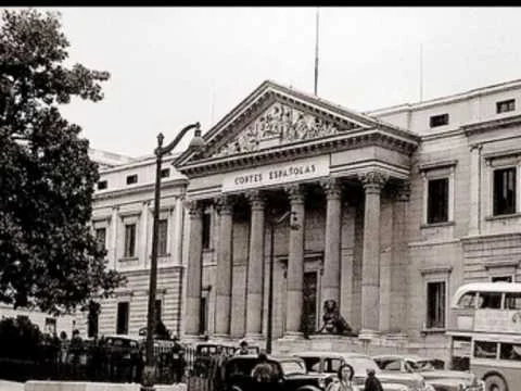 Ley Constitutiva de Cortes