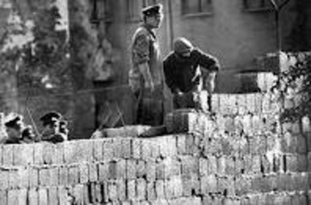 Berlin Wall is Constructed
