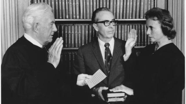 Sandra Day O’Connor sworn in to US Supreme Court