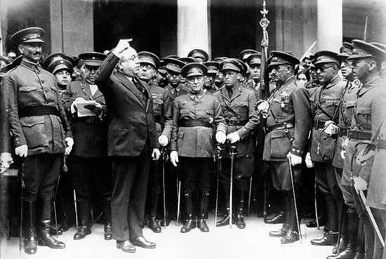 La Ley de Retiro de la Oficialidad