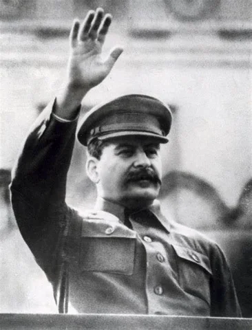 Stalin becomes dictator