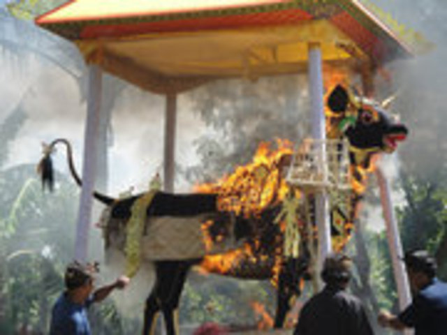 Crémation Balinaise