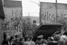 Berlin wall goes down