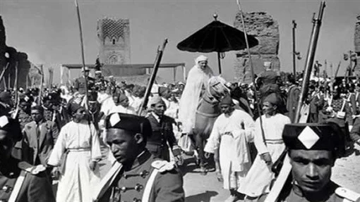 Marruecos se independiza de España y Francia