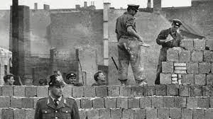 Building the Berlin Wall