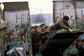 fall of the Berlin wall