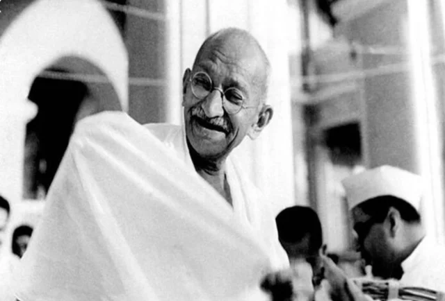 1947 - Mahatma Gandhi Independencia de India