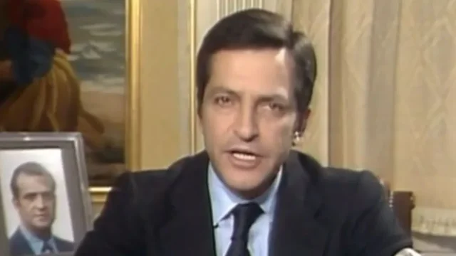 Dimisión de Adolfo Suárez