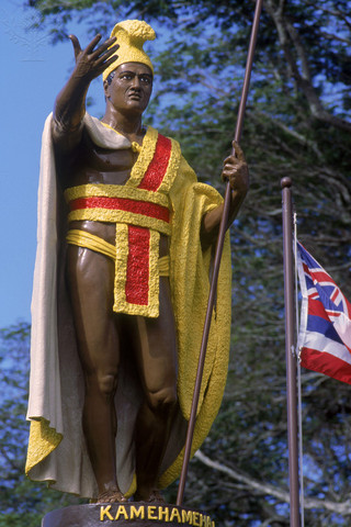 Kamehameha becomes king