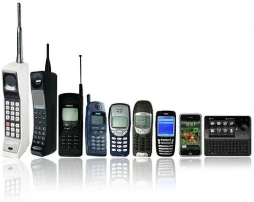 Le premier téléphone portable avec un appareil photo.