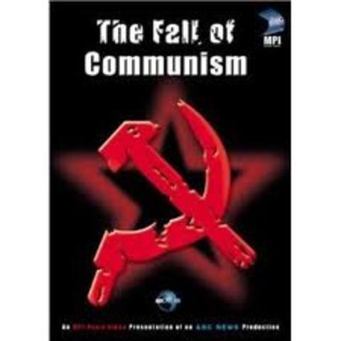 The Soviet Union falls.