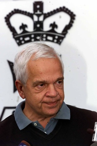 McCallum new defence minister