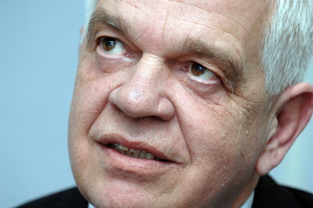 McCallum announces  more troops for Afghanistan