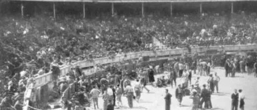 Amb la conquesta de Badajoz, els nacionals aconsegueixen unir els dos territoris que dominaven.