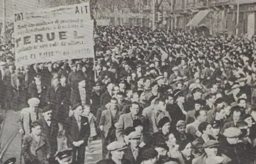 Els franquistes reconquereixen Terol i els republicans es retiren cap a València.