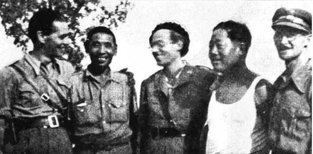 Arriben les Brigades Internacionals, voluntaris antifeixistes, en suport de la República.