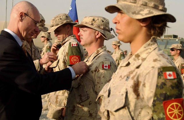 Canada takes command of the PRT in Kandahar