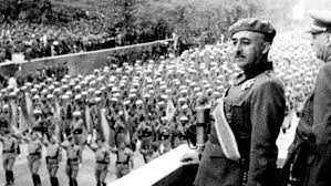 Franco proclama la seva victòria