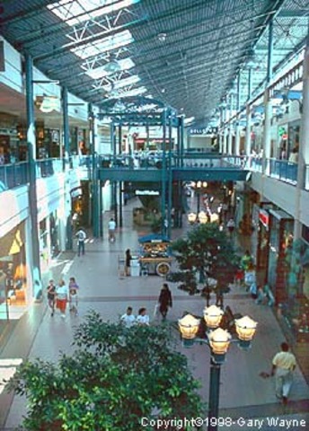 MainPlace Mall.
