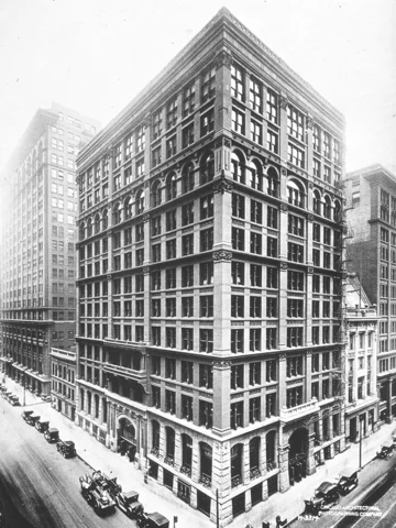 The first skyscraper in Chicago