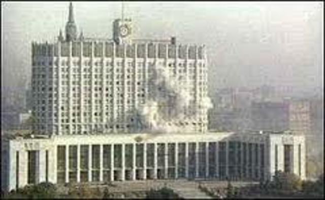Yeltsin bombs the White House