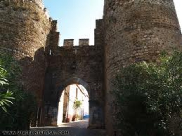 Santa Ana characteristics