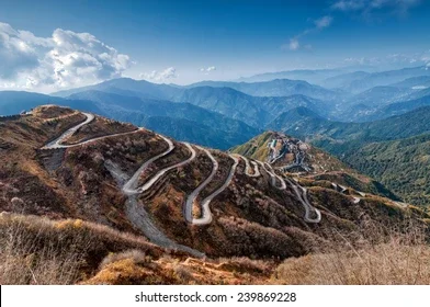 When was one of the main trade routes discovered which was silk road