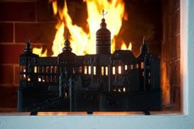 Slottet tre kronor brinner