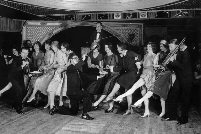Roaring 20's beginning (+1)