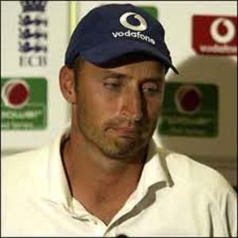 Nasser Hussain resigns as captain after Ashes loss
