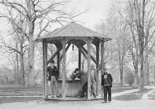 1811: UNC Students Riot