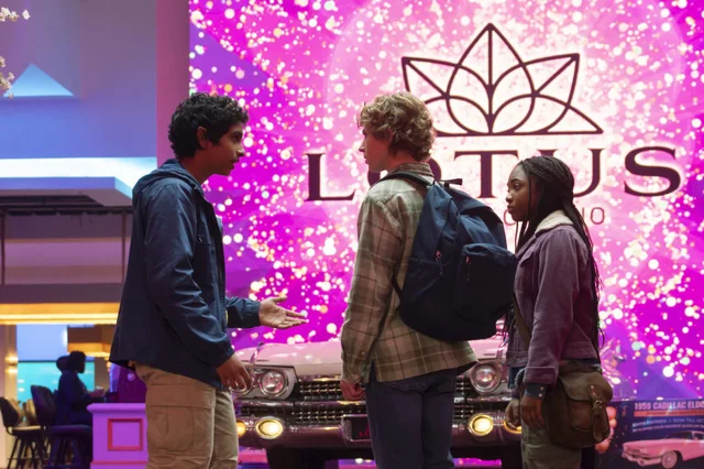 Enters Lotus Casino