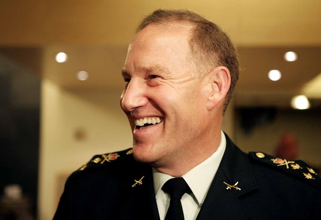 Natynczyk becomes Chief of Defence Staff