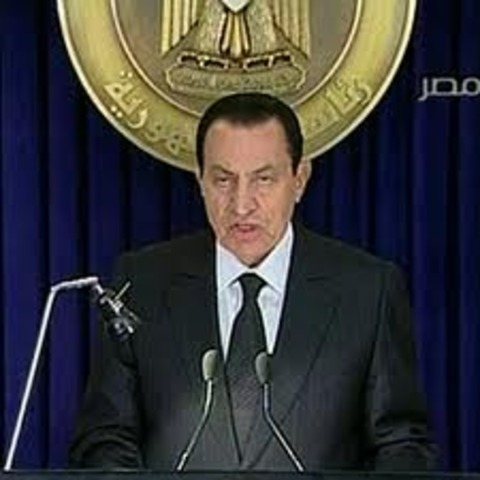 Egypt: Mubarak Tries to Headoff Protests