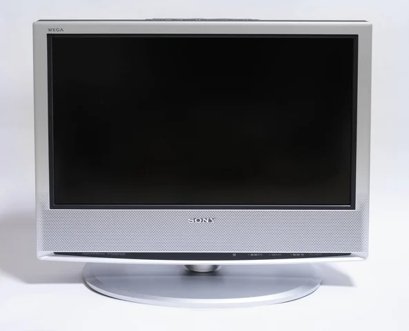 PRIMER TELEVISOR LCD