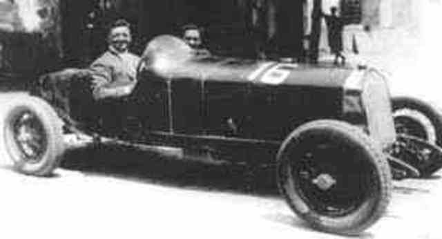 Η ΠΡΩΤΗ FERRARI