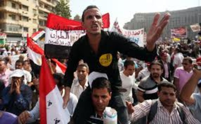 Egyptians demand quicker move to democracy