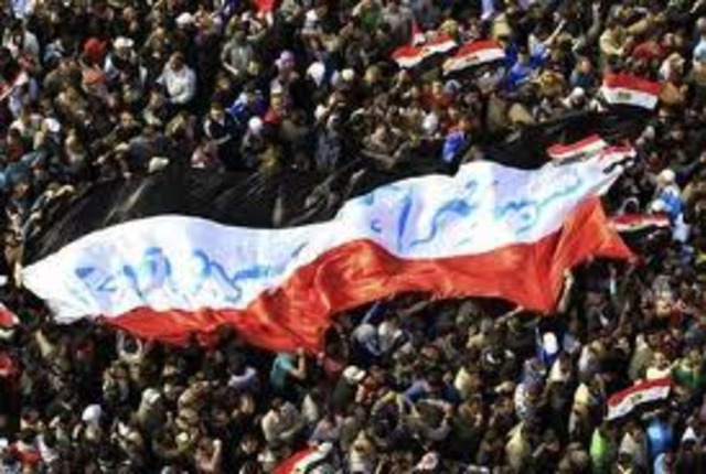 Egypt: Estimated Crowd of more than 100,000 gathers In Tahrir Square