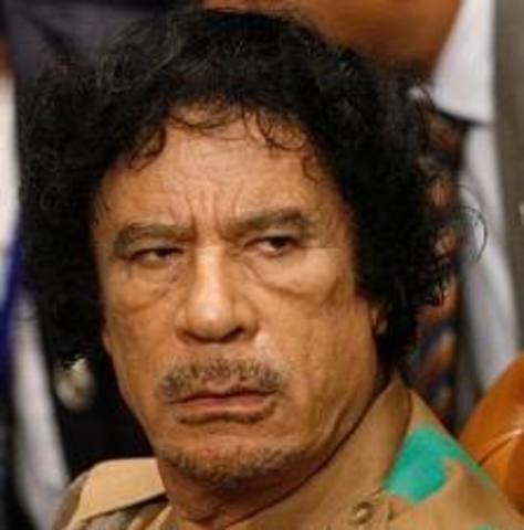 War crimes court issues Gaddafi arrest warrant