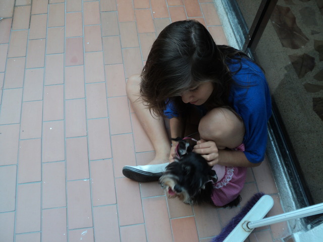 Cualquier cosa por mí hermana.