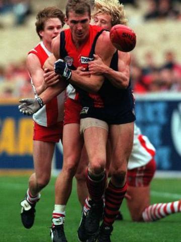 What year did he retire and after how many games?