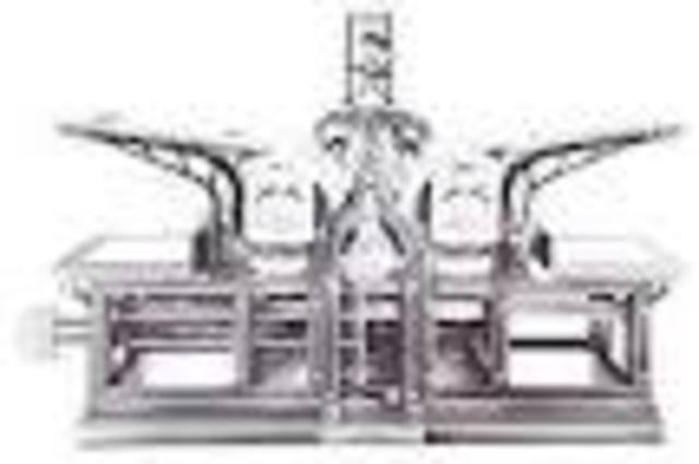 ΚΕΝΙΧ ΚΑΙ ΜΠΑΟΥΕΡ