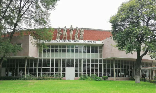 empieza en el conservatorio el cacas a los 11 años