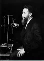 1895- X rays are discovered
