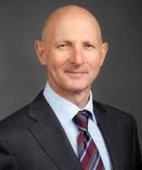 James D. Thompson Publica "Organizations in Action"