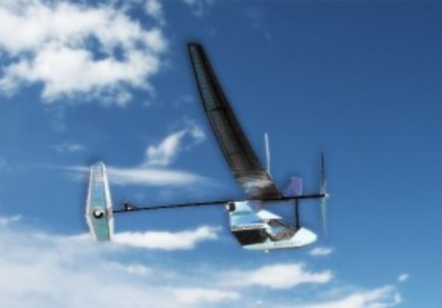 Έλληνας ποδηλάτης παιτετάει με ένα ποδοκίνητο αεροπλάνο