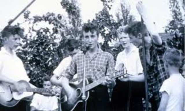 Quarrymen Gig at Garden Fete