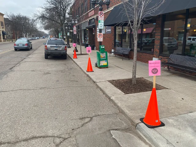 Curbside pick up