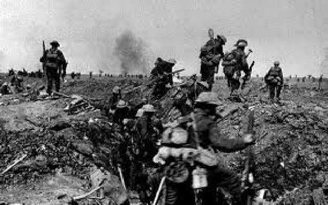 Germans attack the Allies at Verdun in the Battle of the Somme